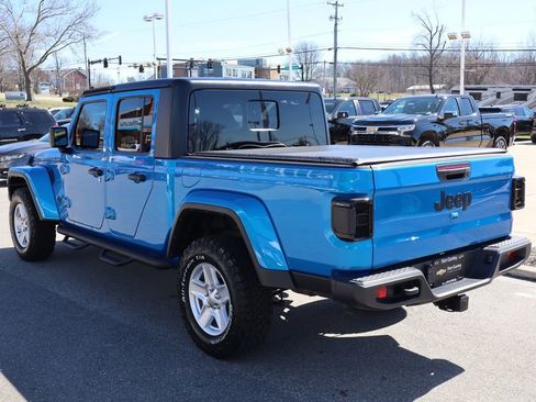 Used 2022 Jeep Gladiator Sport image 32