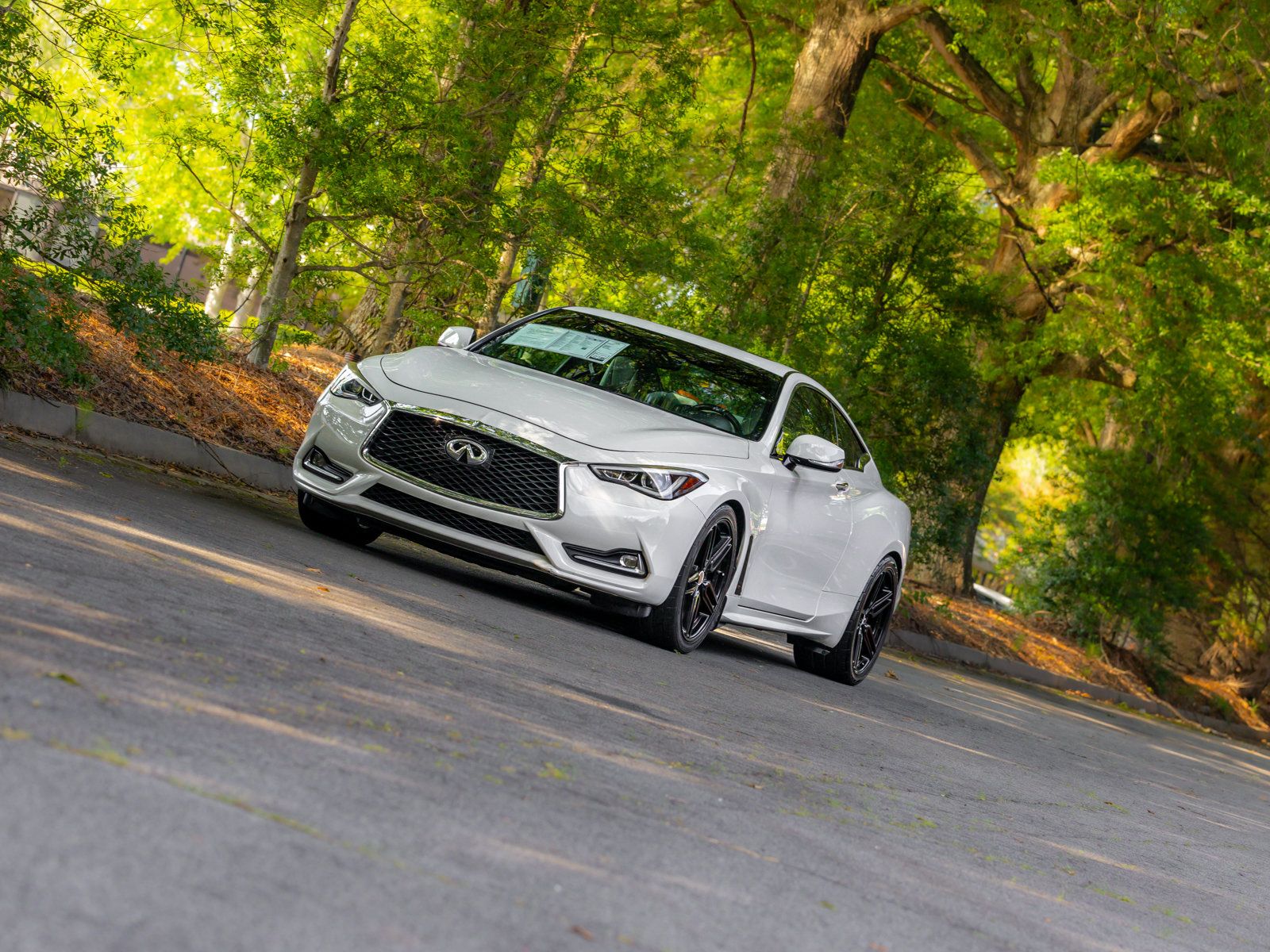 Used 2017 INFINITI Q60 3.0t w/ Premium Plus Package 3.0T RWD image 48