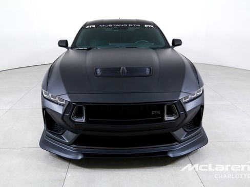 Used 2025 Ford Mustang GT Premium w/ GT Performance Package RWD image 4