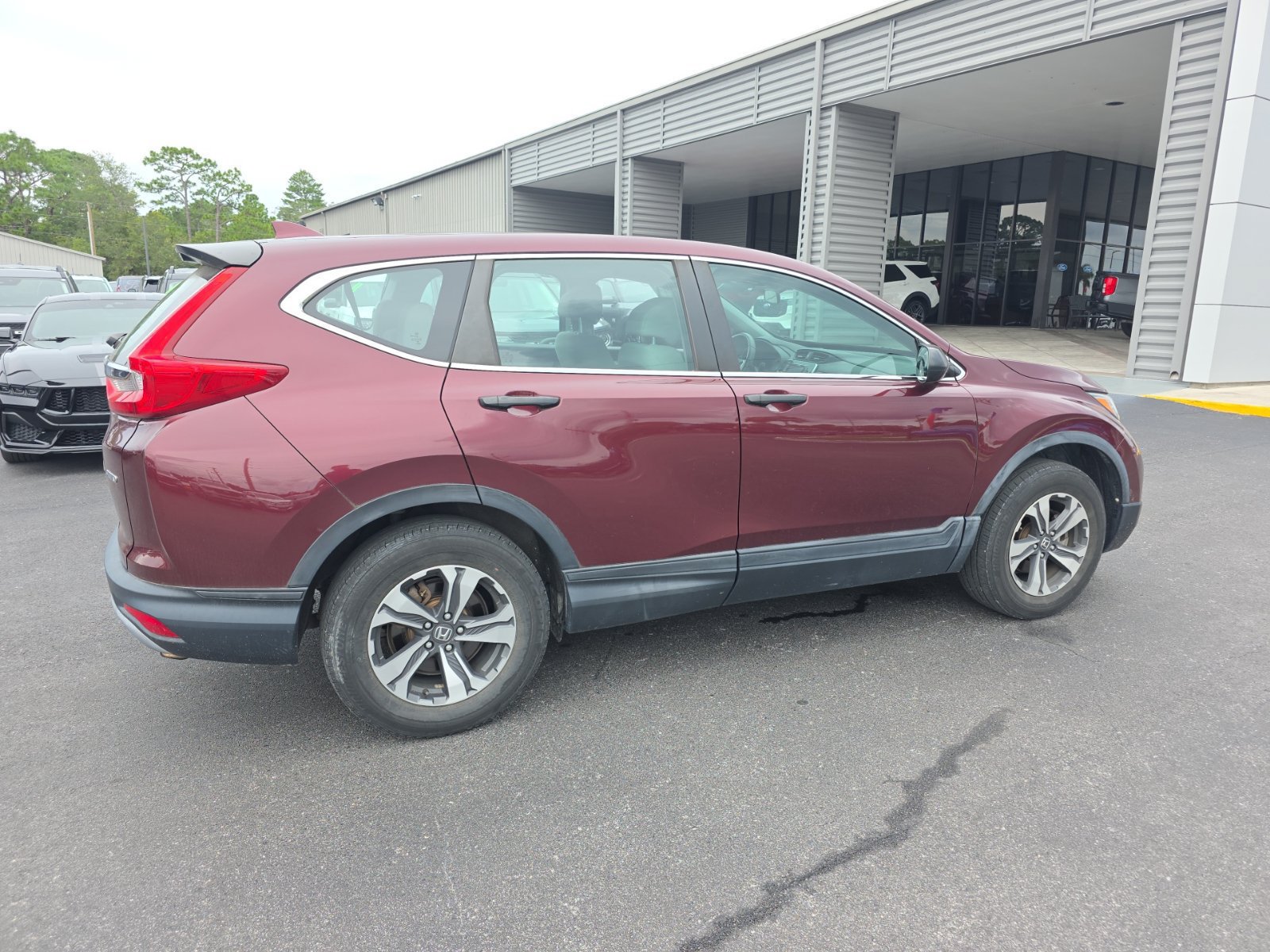 Used 2019 Honda CR-V LX image 5