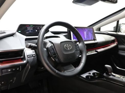 Used 2024 Toyota Prius Prime FWD image 15