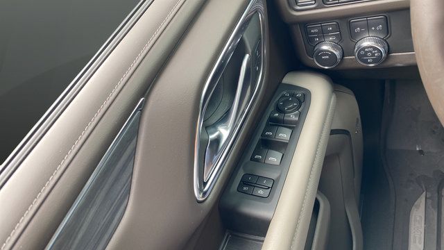 Used 2023 GMC Yukon SLT w/ SLT Luxury Package AWD/4WD image 20