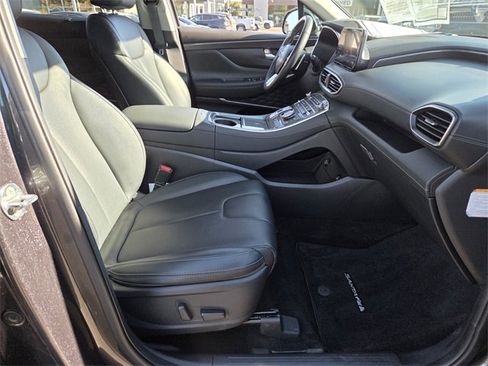 Used 2023 Hyundai Santa Fe SEL Premium image 16