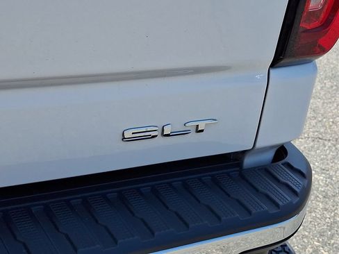 Certified 2022 GMC Sierra 1500 SLT w/ SLT Premium Plus Package AWD/4WD image 30
