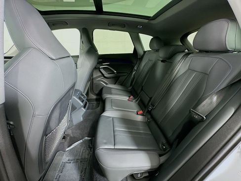 Used 2025 Audi Q5 Premium Plus w/ Premium Plus AWD/4WD image 9