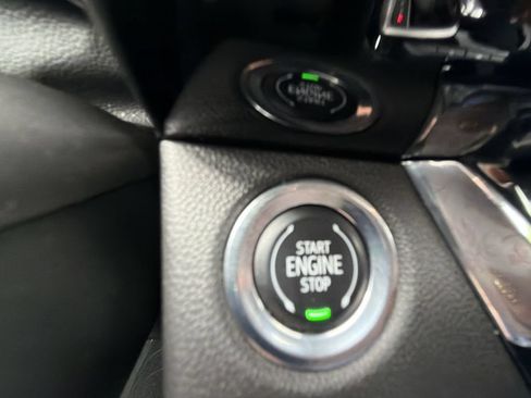 Used 2025 Buick Envista Sport Touring FWD image 16