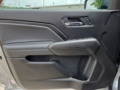 Used 2024 Chevrolet Colorado LT AWD/4WD image 22