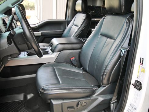Used 2020 Ford F350 Lariat w/ Lariat Value Package AWD/4WD image 24