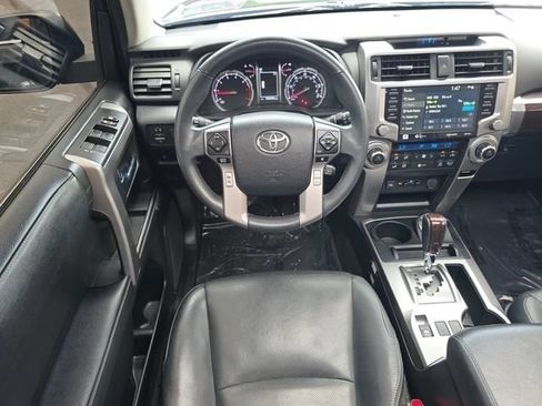 Used 2021 Toyota 4Runner Limited AWD/4WD image 4