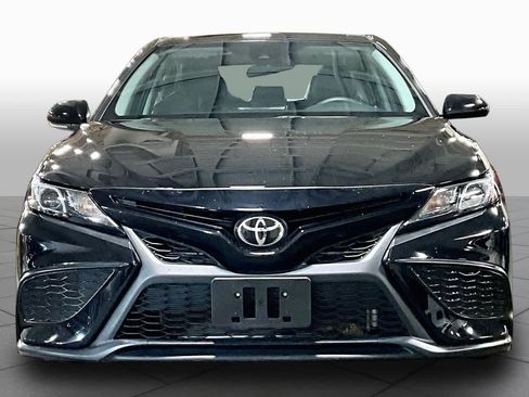 Used 2024 Toyota Camry SE w/ Cold Weather Package AWD/4WD image 4