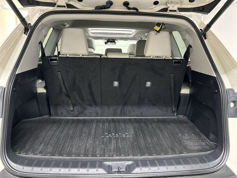 Used 2024 Toyota Grand Highlander AWD image 23
