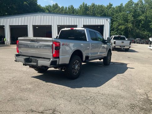 Used 2024 Ford F350 Limited w/ FX4 Off-Road Package AWD/4WD image 5