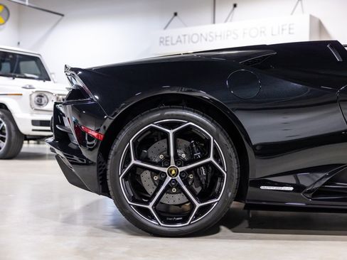 Used 2023 Lamborghini Huracan EVO AWD/4WD image 26