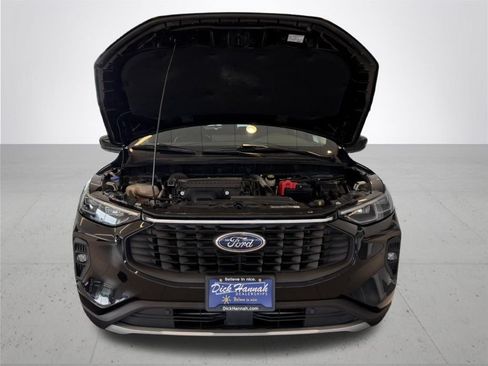 Used 2025 Ford Escape Platinum AWD/4WD image 4