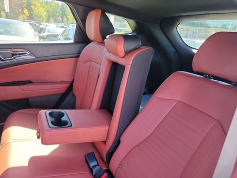 New 2025 Kia Sportage SX Prestige image 11