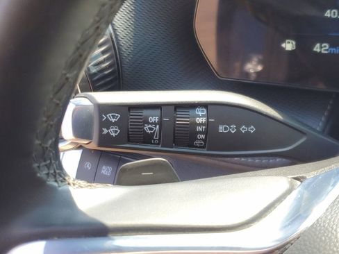 Used 2025 Chevrolet Equinox LT w/ Convenience Package II image 27