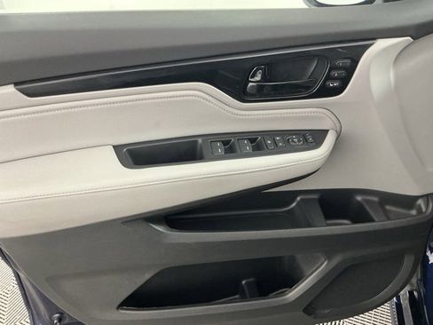 Certified 2023 Honda Odyssey Touring image 7