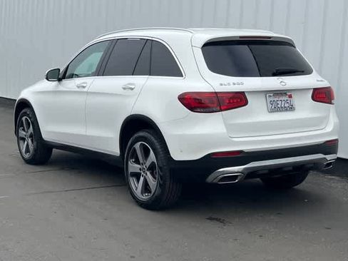 Certified 2022 Mercedes-Benz GLC 300 4MATIC image 4