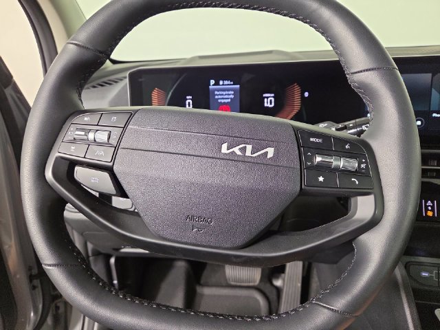 Certified 2026 Kia Sportage EX FWD image 21