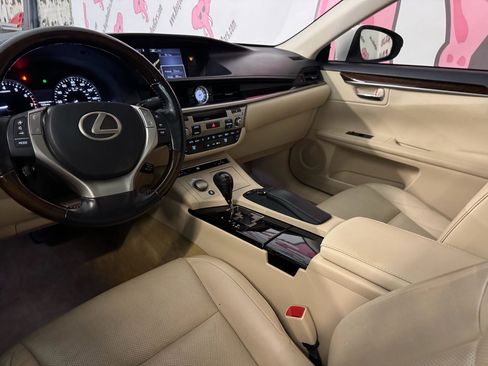 Used 2015 Lexus ES 350 w/ Luxury Package image 19