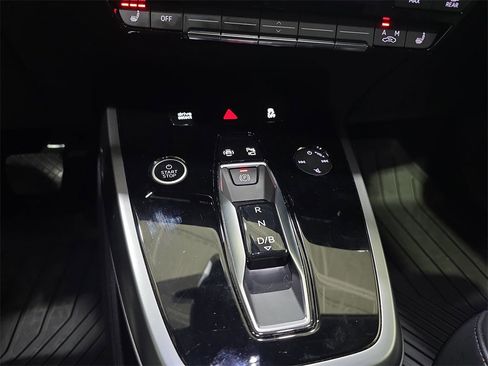 Certified 2024 Audi Q4 e-tron Prestige image 28