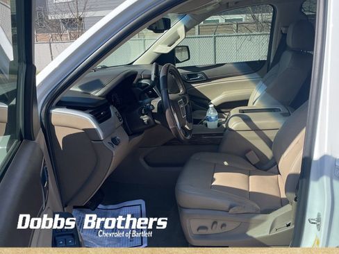 Used 2018 GMC Yukon SLT w/ Premium Edition image 9