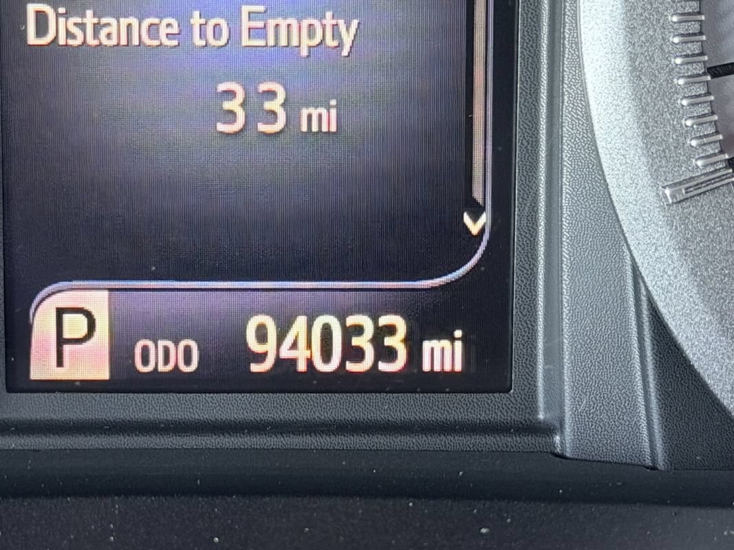 Used 2017 Toyota Sienna SE w/ SE Preferred Package FWD image 32