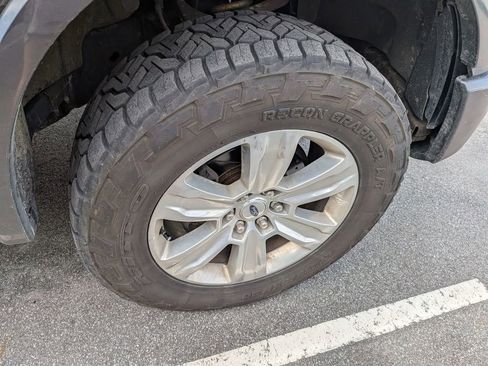 Used 2016 Ford F150 Platinum w/ Equipment Group 701A Luxury image 12