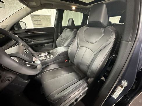 Certified 2026 INFINITI QX60 Luxe w/ Cargo Package image 17