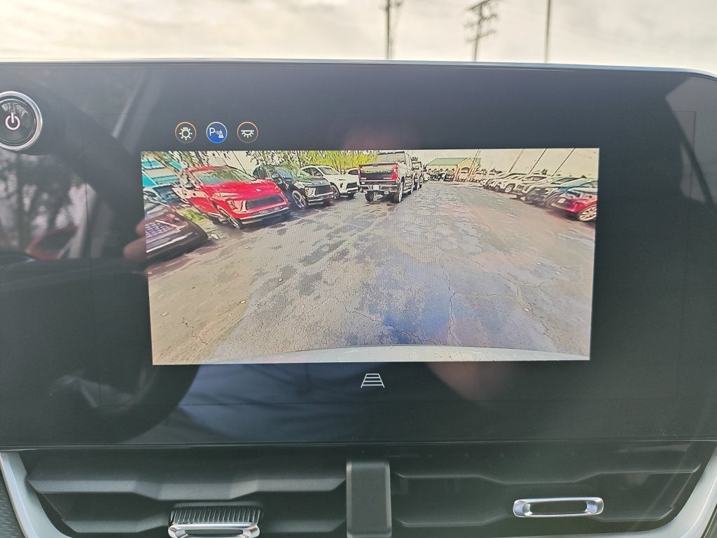 Used 2026 Chevrolet Equinox LT AWD/4WD image 23