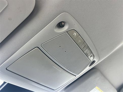 Used 2020 Nissan Rogue Sport SV image 14