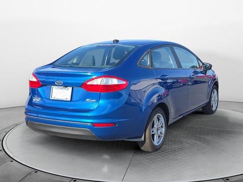 Used 2019 Ford Fiesta SE image 5