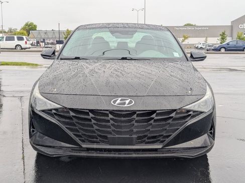 Used 2022 Hyundai Elantra SEL w/ Convenience Package FWD image 10