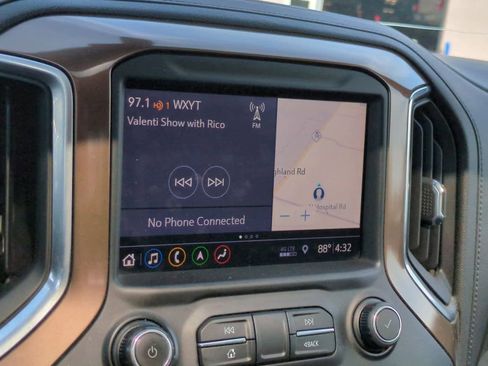 Used 2019 Chevrolet Silverado 1500 High Country w/ Z71 Off-Road Package image 29