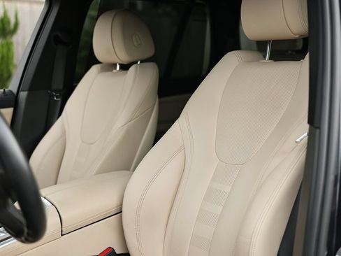 Used 2022 BMW X5 xDrive40i w/ M Sport Package AWD/4WD image 21