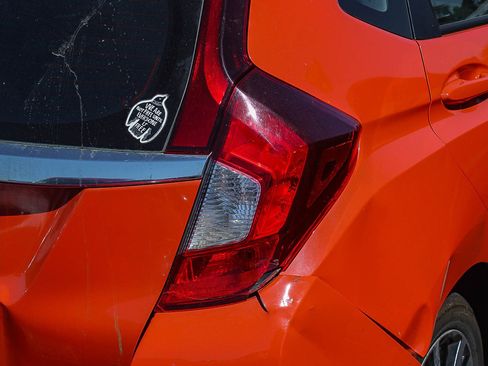 Used 2019 Honda Fit EX image 15