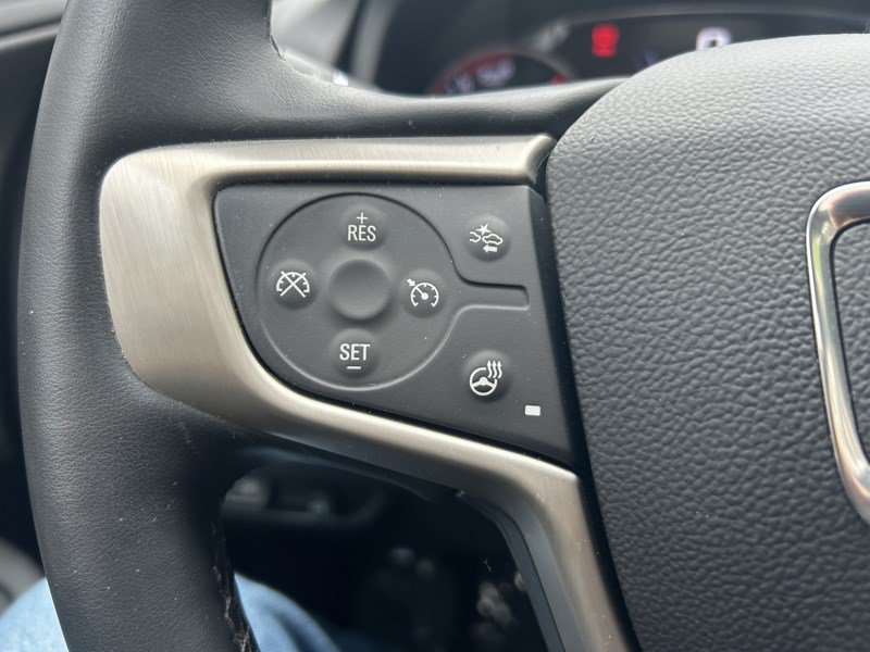 Used 2024 GMC Terrain Denali w/ Denali Premium Package AWD/4WD image 26