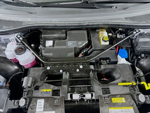 Used 2023 Volkswagen ID.4 S image 33