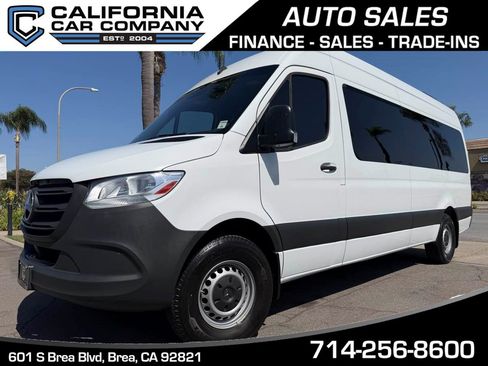 Used 2022 Mercedes-Benz Sprinter 2500 image 1