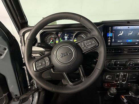 Used 2025 Jeep Wrangler Unlimited Sport S 4xe AWD/4WD image 16