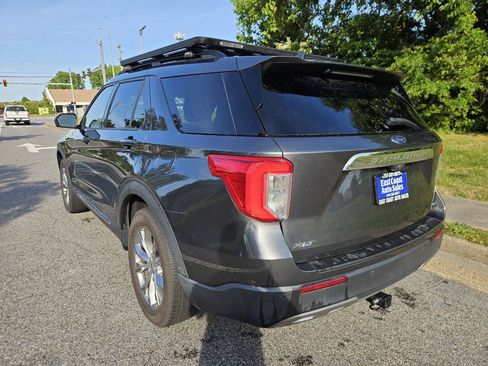 Used 2020 Ford Explorer XLT w/ Equipment Group 202A AWD/4WD image 4