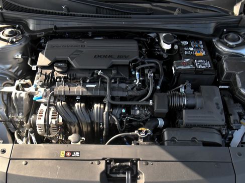 Used 2025 Kia K4 LXS image 44