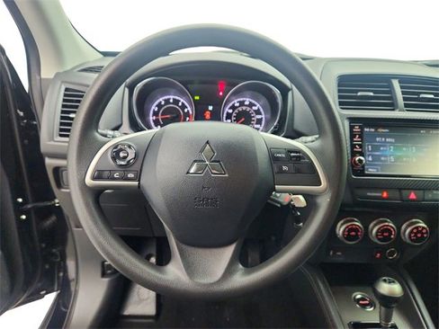 Used 2024 Mitsubishi Outlander Sport ES image 12