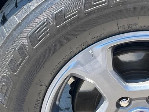Used 2025 Ford Bronco Big Bend AWD/4WD image 6