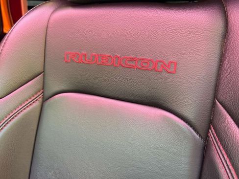 Used 2019 Jeep Wrangler Unlimited Rubicon AWD/4WD image 28