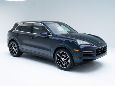 New 2026 Porsche Cayenne image 7
