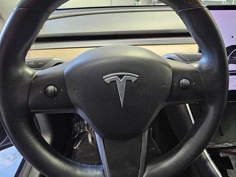 Used 2019 Tesla Model 3 Standard Range Plus RWD image 16