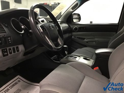 Used 2012 Toyota Tacoma 4x4 Double Cab w/ TRD Sport Upgrade Pkg image 27