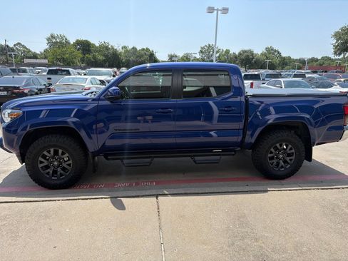 Used 2023 Toyota Tacoma SR5 RWD image 6
