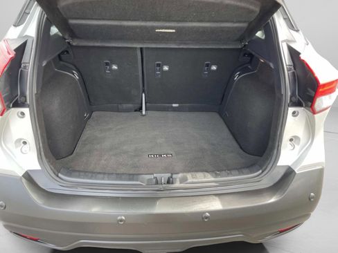 Used 2020 Nissan Kicks SV FWD image 20